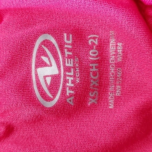 ATHENTIC,‎ hot pink XS shorts. Two pockets, lined. Great condition. - Picture 6 of 9